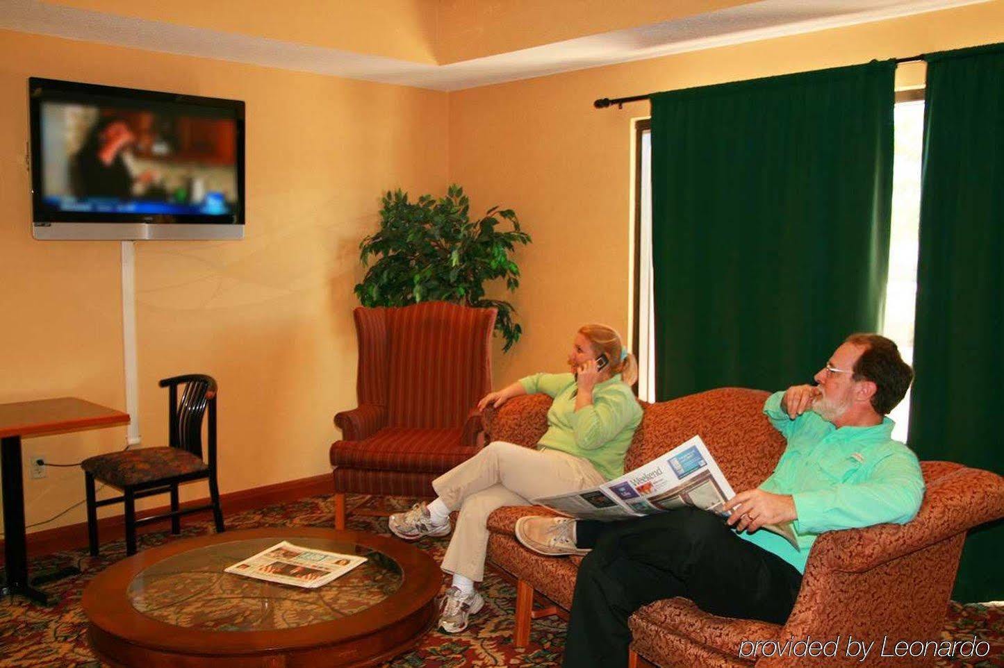 Hampton Inn Saint Augustine-I-95 Room photo